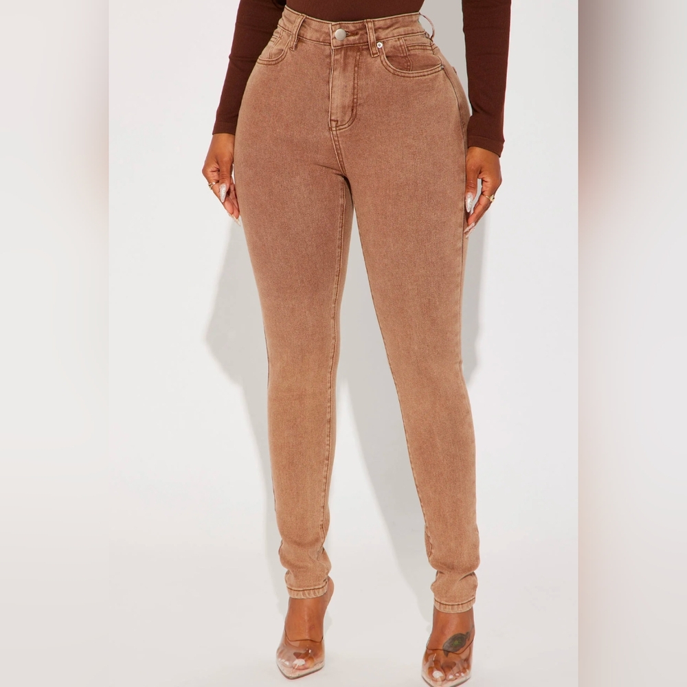 NWT - Fashion Nova brown skinny jeans
